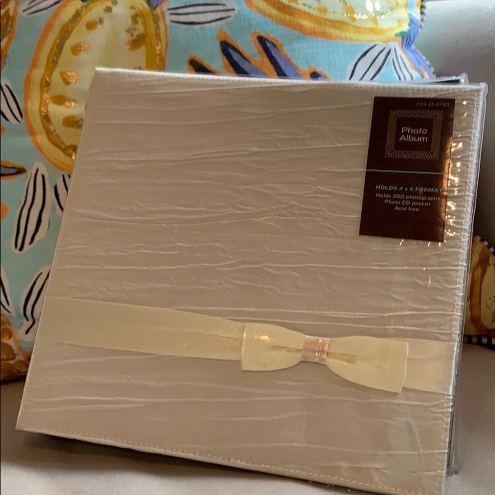 🆕 Silk 4x6 wedding or graduation photo album